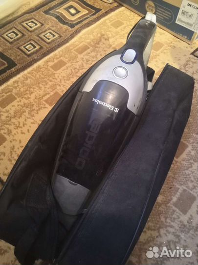 Автомобильный пылесос бу