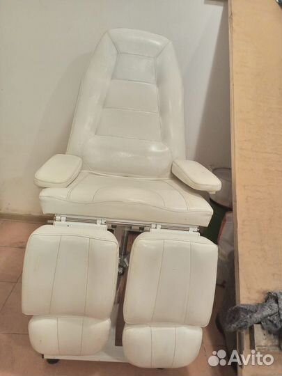 Косметологическое кресло бу