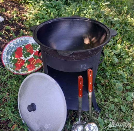 Казан чугунный 12 литров с печкой