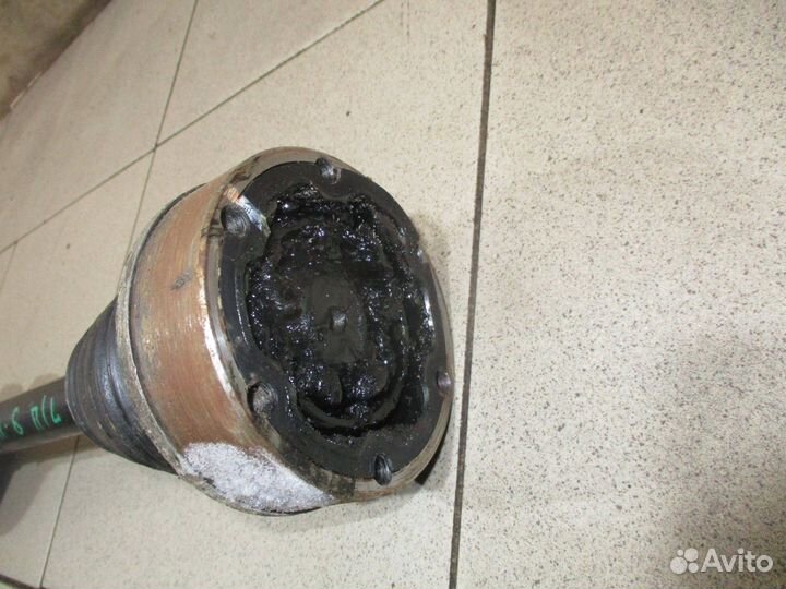 Полуось передняя левая VW Jetta 6 (1B)