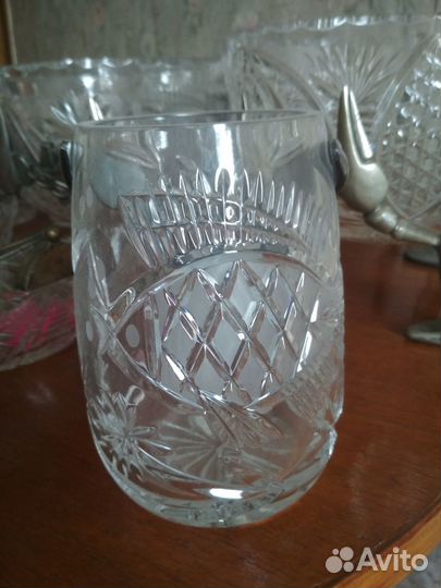 Вазы и кружки раки. Вазочки и солонки в серебре