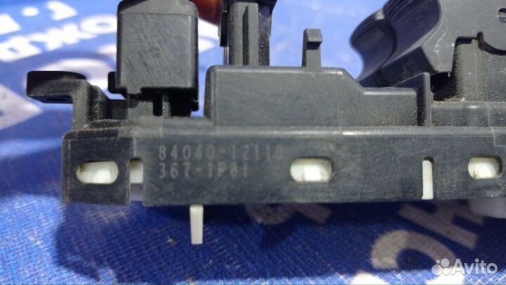 Блок управления стеклоподъемниками Toyota Blade