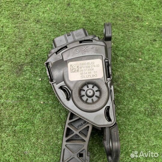 Педаль газа Suzuki Escudo/ Grand Vitara TD54W