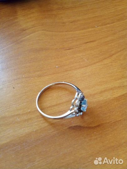 Серебряное кольцо