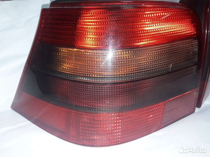 Фонари задние VW golf IV (2004)