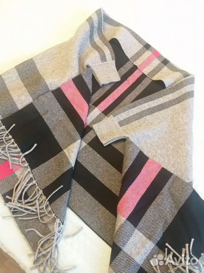 Женский палантин с рукавами