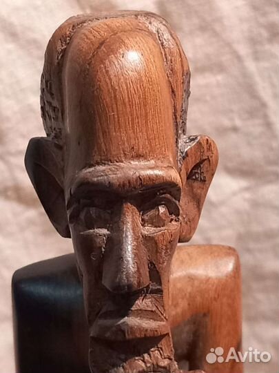 Статуэтка из Африки Мыслитель