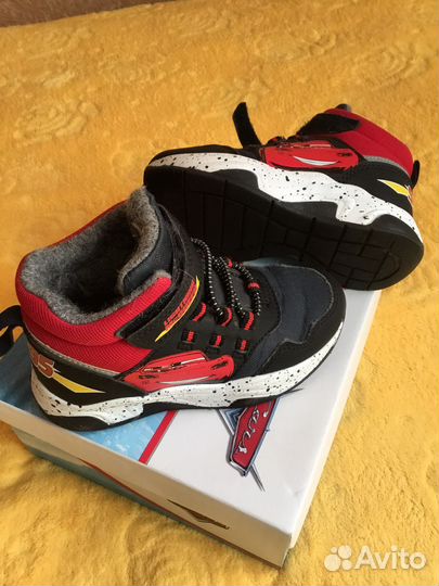 Ботинки для мальчика осень