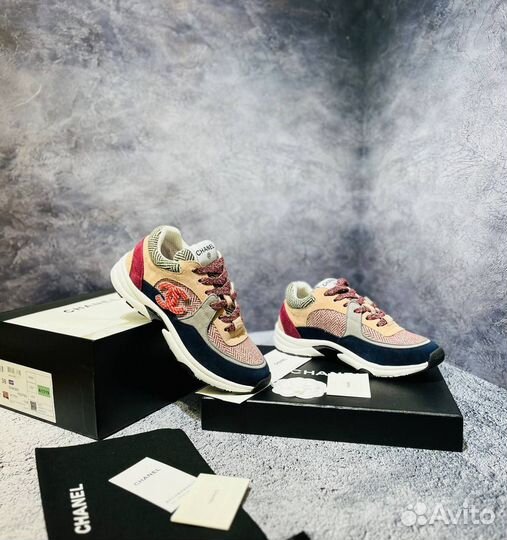Женские кроссовки chanel