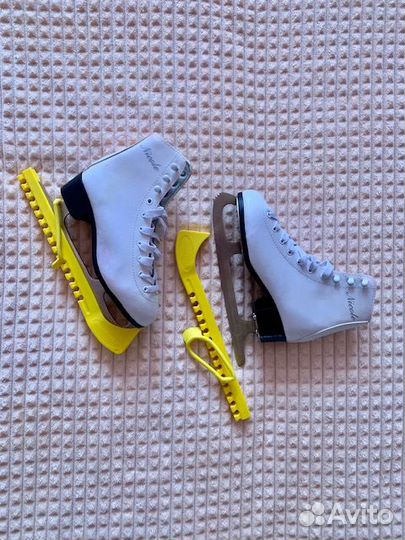 Коньки фигурные женские nordway Nicole 36 размер