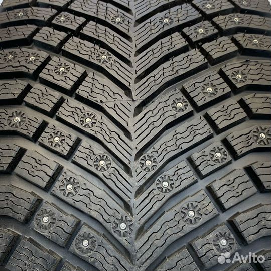 Michelin X-Ice North 4 275/40 R21 107T