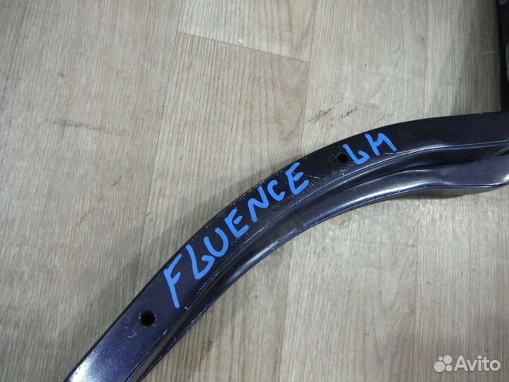 Петля крышки багажника Renault Fluence 2015