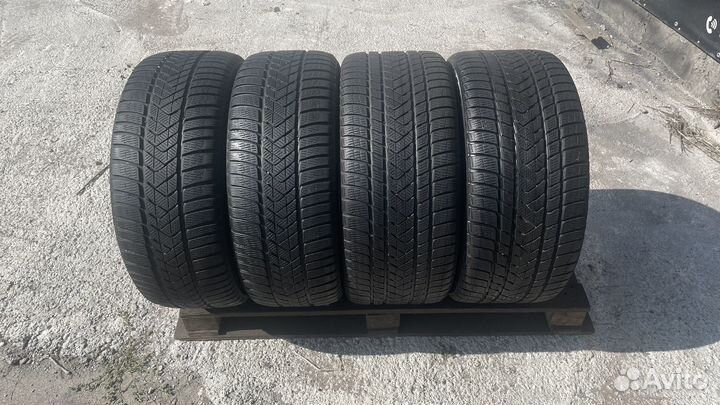 Pirelli Winter Sottozero 3 245/40 R20 и 275/35 R20 102V