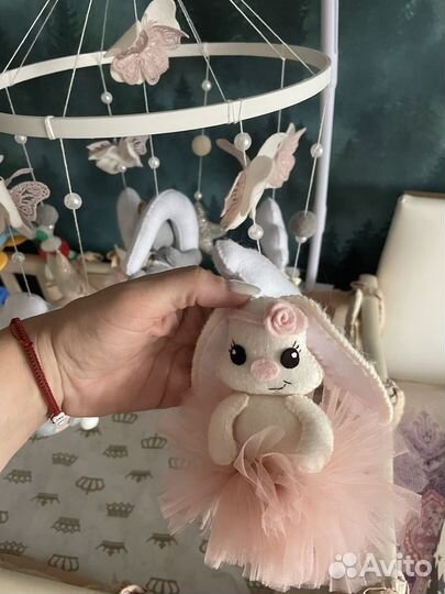 Музыкальный мобиль на кроватку из фетра