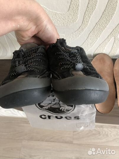 Кроссовки Crocs