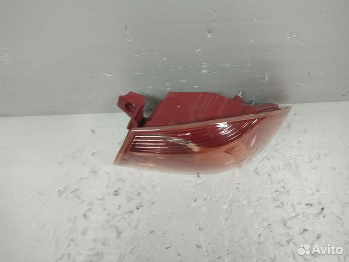 Фонарь задний правый Mitsubishi Lancer X