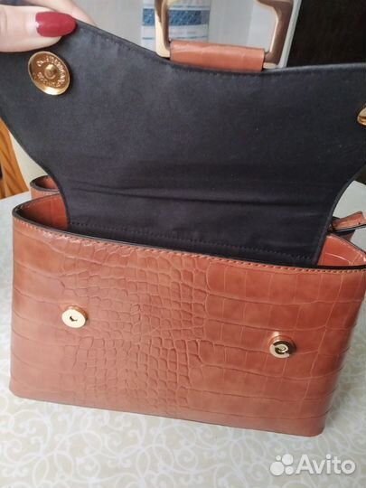 Сумка ASOS design коричневая с эффектом крокодилов