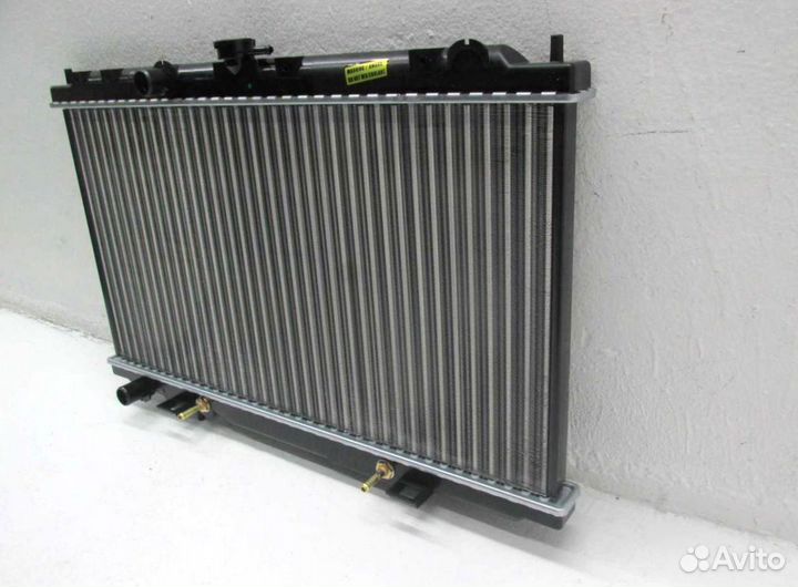 Радиатор охлаждения Nissan Almera N16