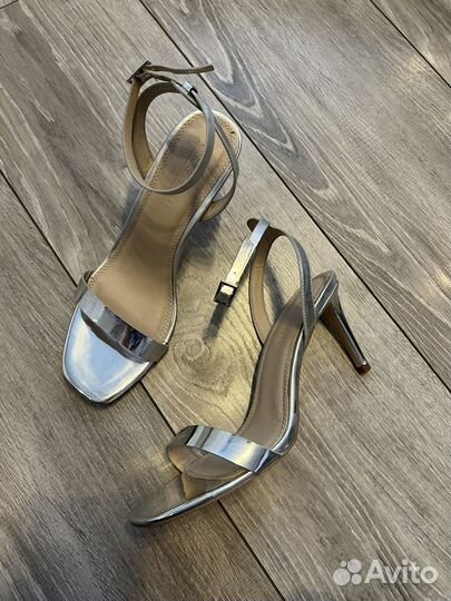 Босоножки женские 39 размер