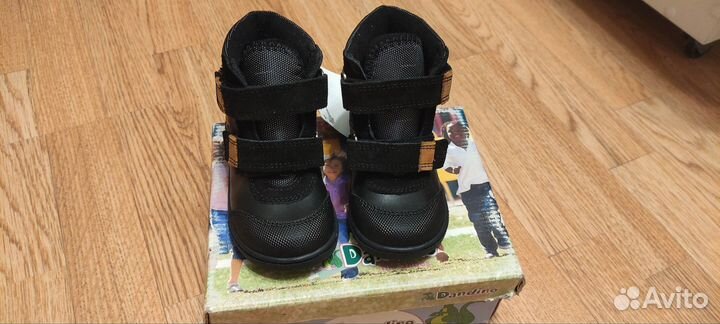 Ботинки демисезонные мальчику новые 23 р