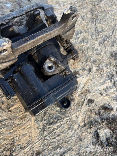 Суппорт задний тормоза 330 audi q7 а4 а5 q5 A6 a7