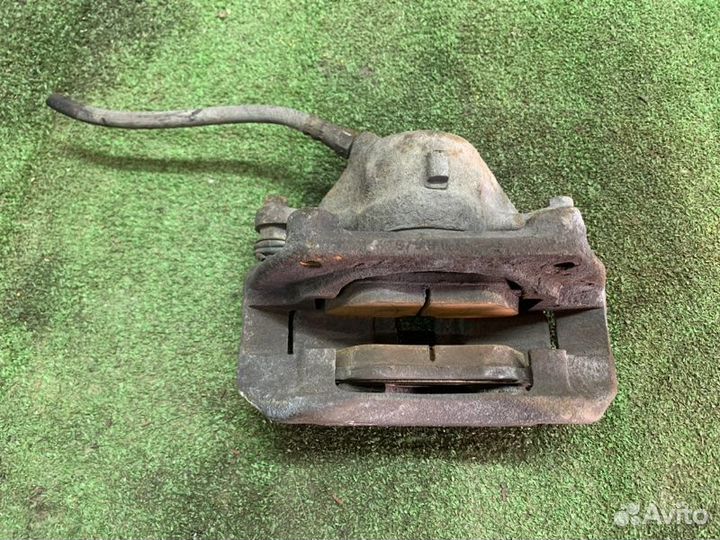 Суппорт тормозной Mercedes-Benz E-Class W124