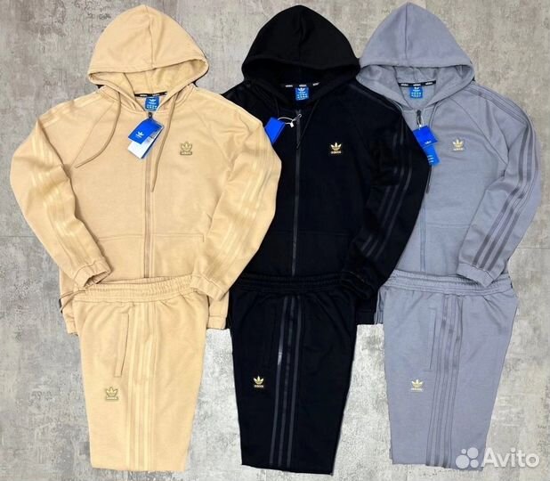 Спортивный костюм adidas