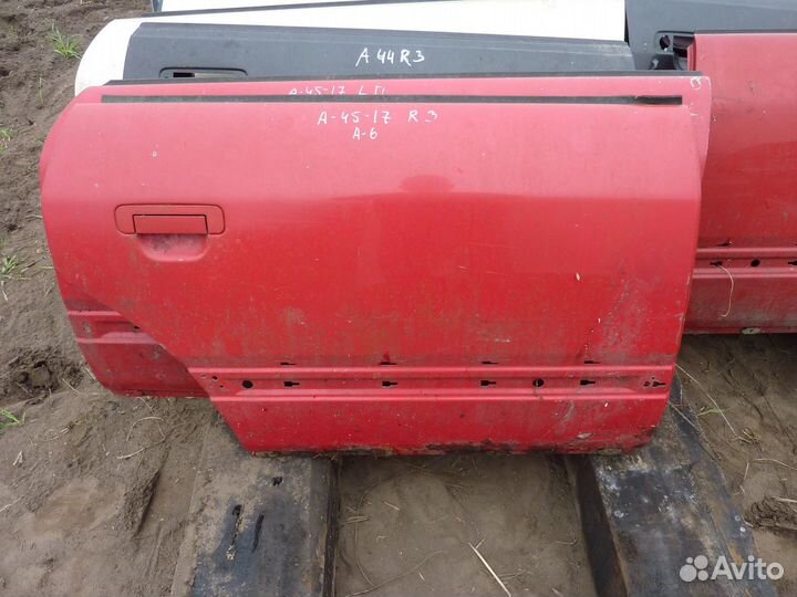 Audi 100 C4 дверь задняя правая