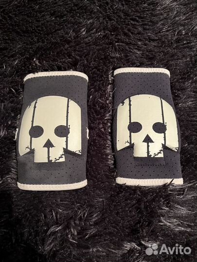 Налокотники для скейта или велосипеда