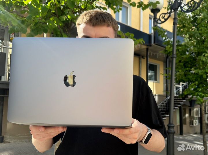 MacBook Air 13-inch M1 8/256GB Space Gray