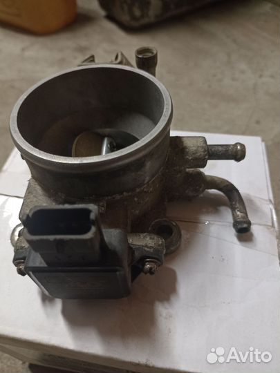 Дроссельная заслонка