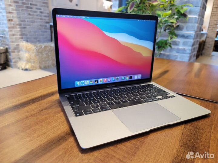 Apple Macbook Air / Macbook Pro / iMac