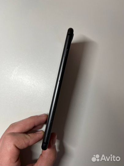 iPhone 8 Plus, 64 ГБ