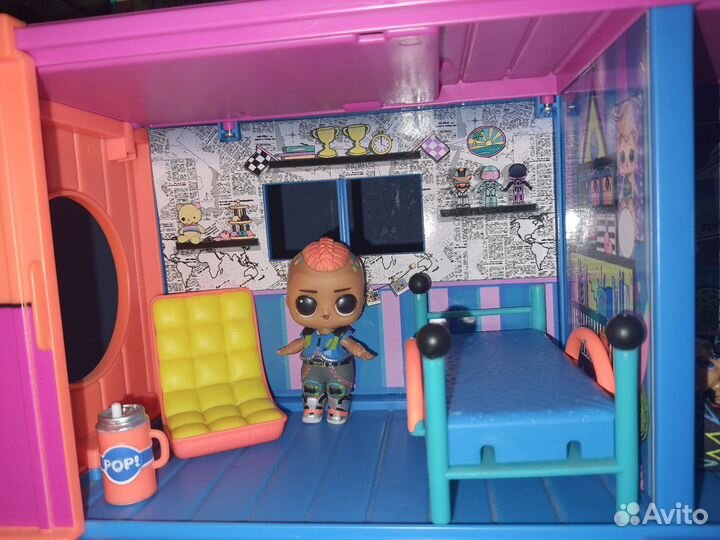 Кукольный Домик с мебелю