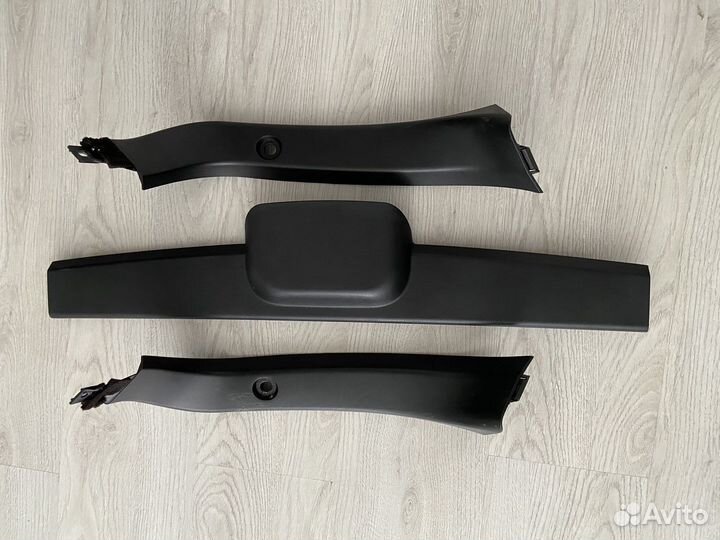 Накладки салонные крышки багажника Mazda 3 Bk