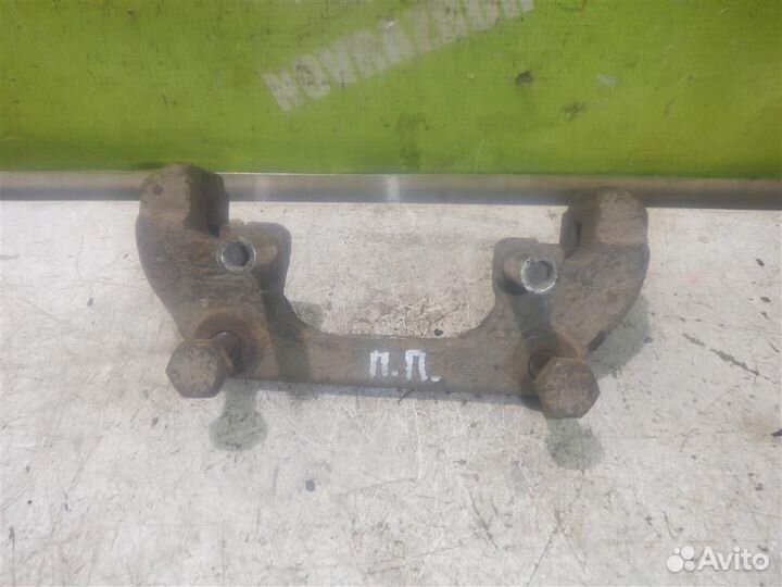 Скоба суппорта переднего бмв Е34