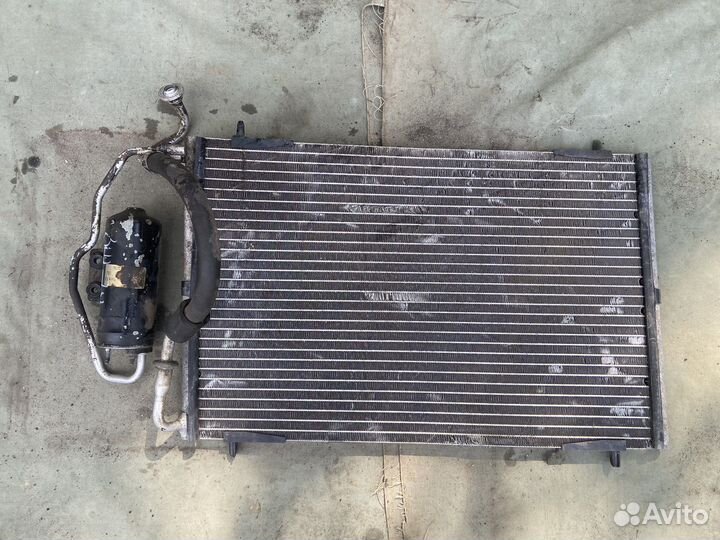 Радиатор кондиционера Peugeot 206