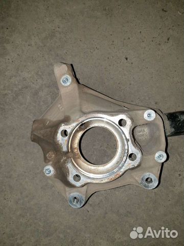 Bmw x3 кулак поворотный пер.левый