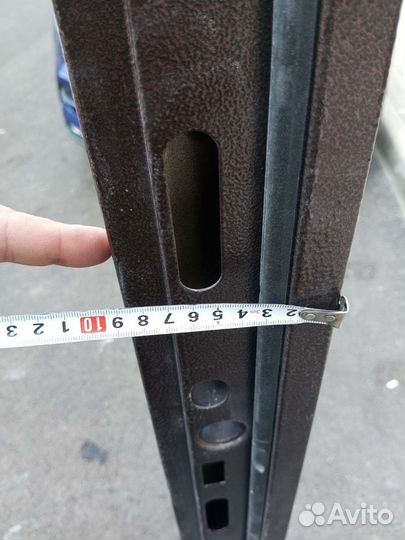 Двери входные внутреннего открывания