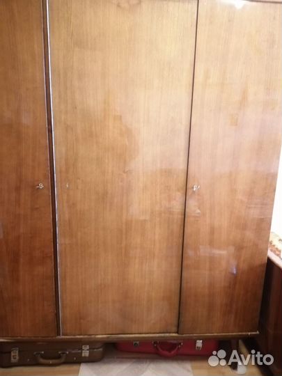 Платяной шкаф бу