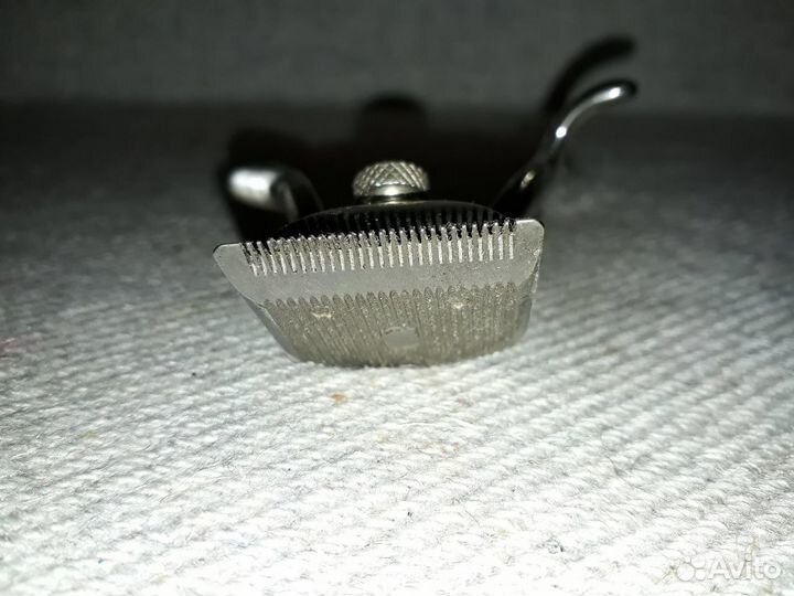 Маленькая машинка для стрижки волос клеймо Norma