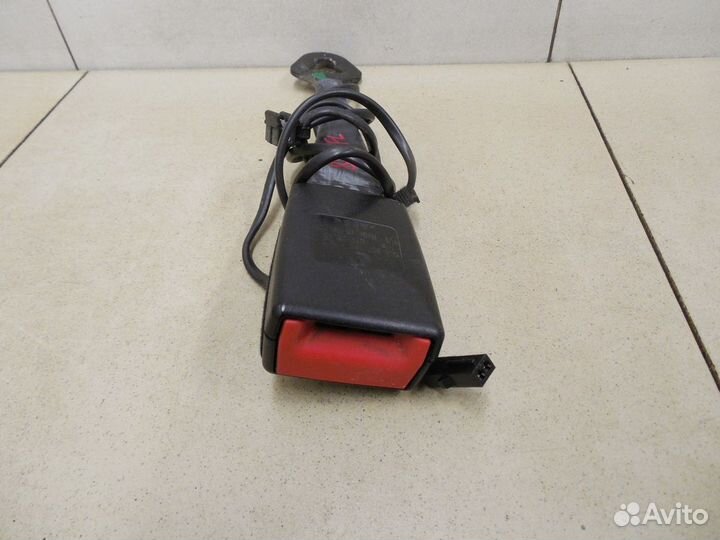 Ответная часть ремня безопасности Jetta 2011