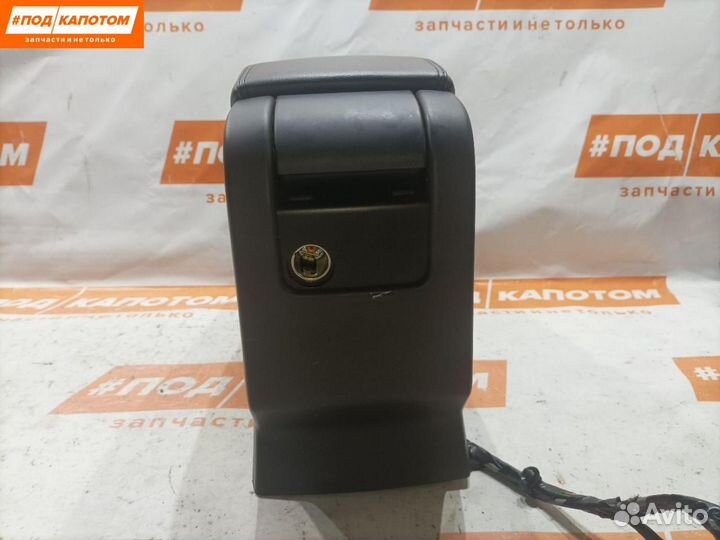 Центральный подлокотник Volvo S60 2 2012