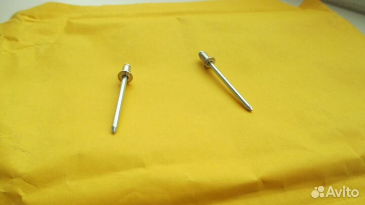 Заклепки vin номера Subaru Impreza,Forester,WRX,XV