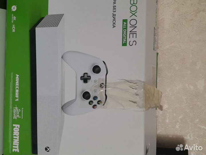 Игровая приставка Xbox One s 1тб