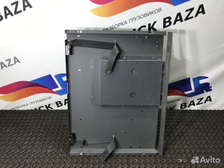 Полка спальника Volvo FH