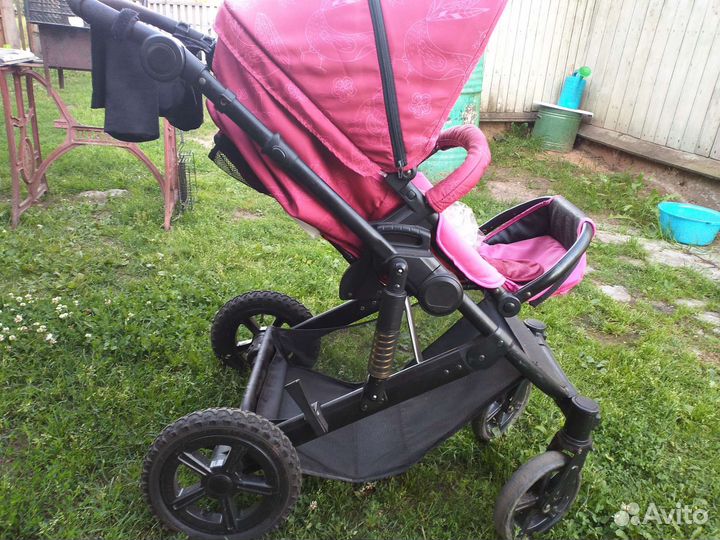 Прогулочная коляска