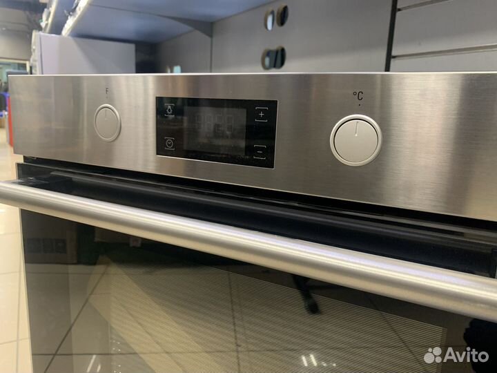 Электрический духовой шкаф серебристый