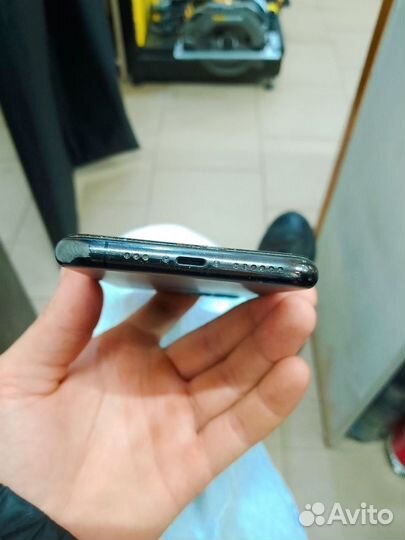 iPhone 11 Pro, 64 ГБ