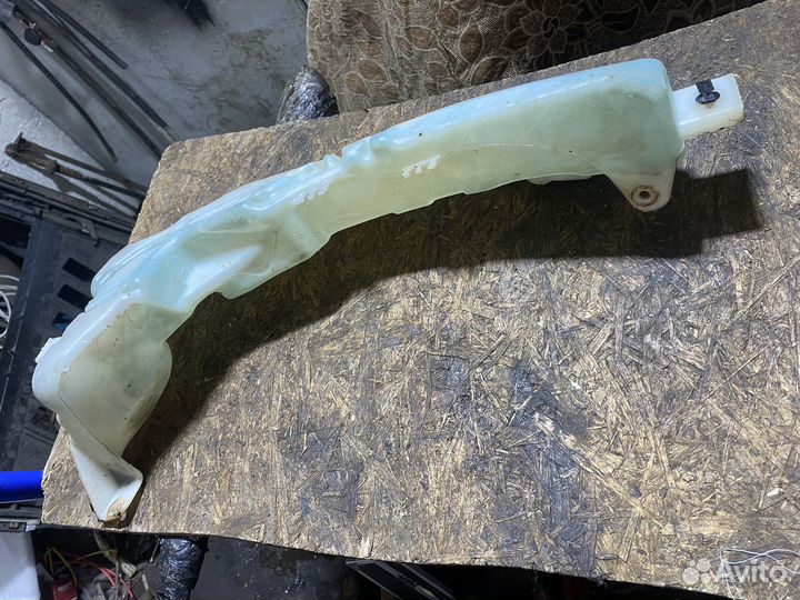 Бачок стеклоомывателя ford focus 2